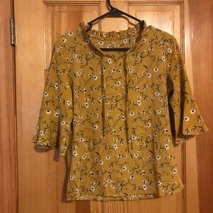 Quarter Length Sleeve Printed Blouse